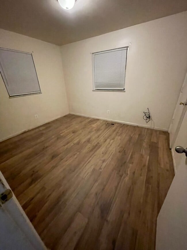 Building Photo - 3532 Dorham Pl Unit 3536