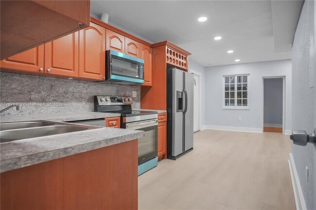 Photo - 430 SW 15th Rd Unit 0