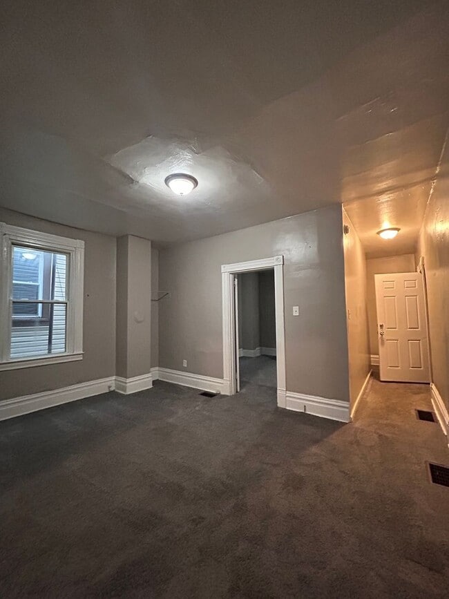 1303 Woodland Ave Unit 1