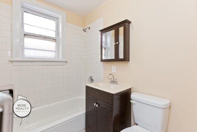 Photo - Beautiful Berwyn Apartment on Gunderson and 23rd! Unidad 6441-14