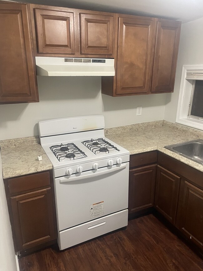 Photo - 7152 Hegerman St