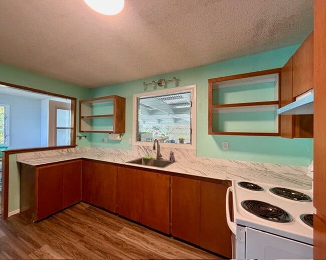 Photo - Charming 3 bedroom 2 bathroom House