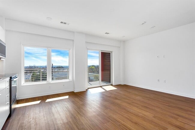 Photo - 4361 S Congress Ave Unidad 325