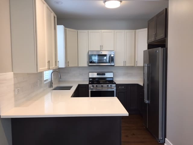 Photo - 2658 W Homer St