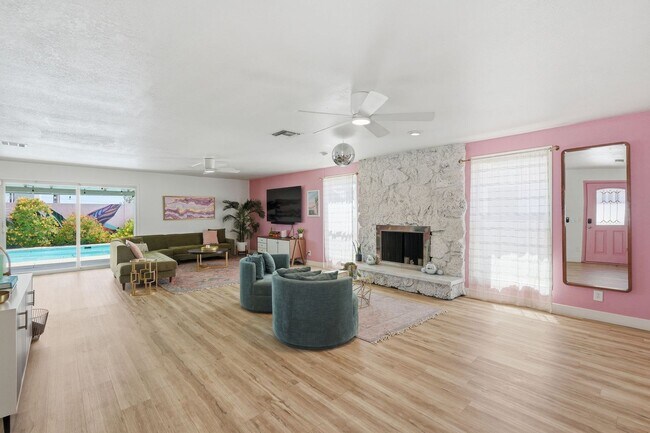 Photo - Scottsdale Oasis Ready for July move-in!