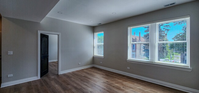 Photo - 2552 S Central Park Ave Unidad 2