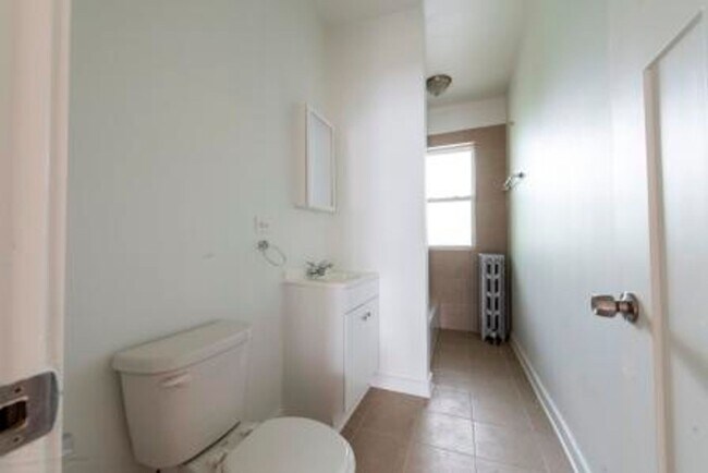 Photo - 7757 S Peoria 848-50 W 78th Chicago, IL 60620