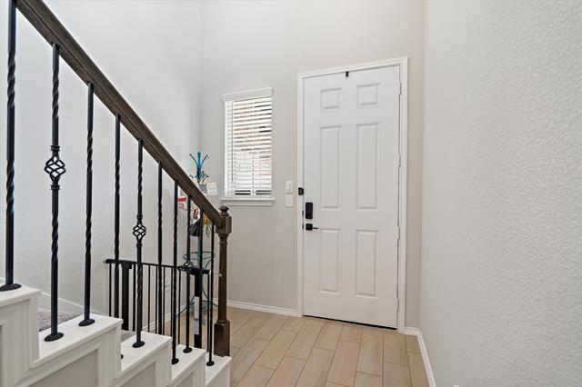 Photo - 1432 Martingale Ln