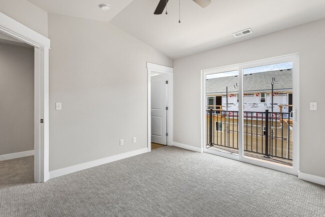 Building Photo - Brand New Townhouse in Yakima! Unit 22