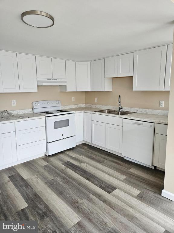 Photo - 14 West Ave Unit 14 C