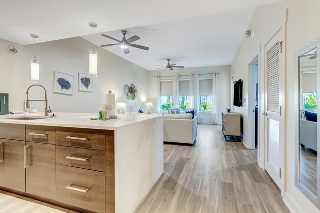Building Photo - 9700 Grand Sandestin Blvd Unit 4012 Rental