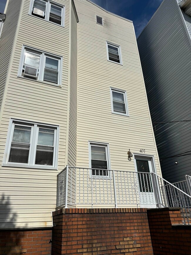 Building Photo - 407 John F. Kennedy Blvd Unit 2 Rental