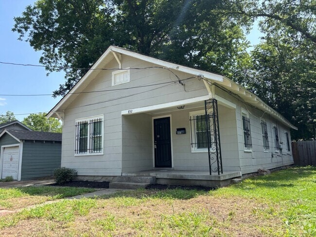 Building Photo - 852 N Holmes St Rental