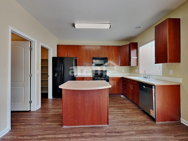 Photo - 10572 Vaughn Ct