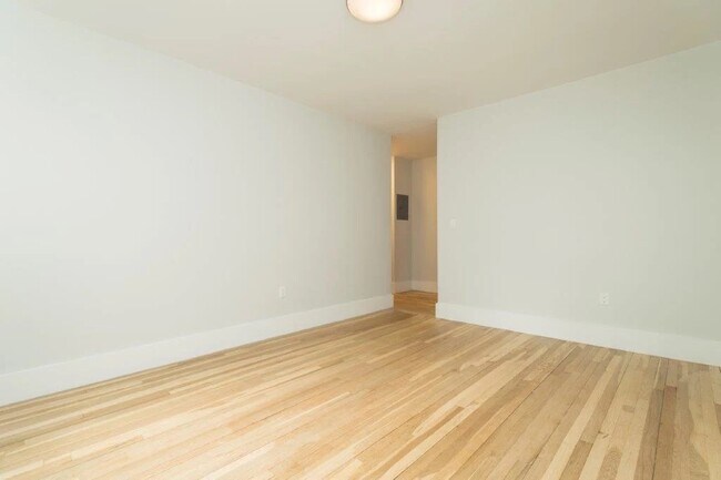 Photo - 258 Chestnut Hill Ave