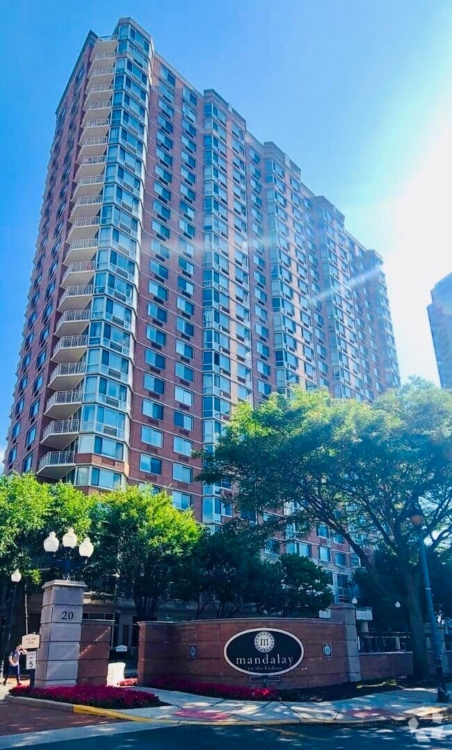 Building Photo - 20 2nd St Unit 1206 Rental