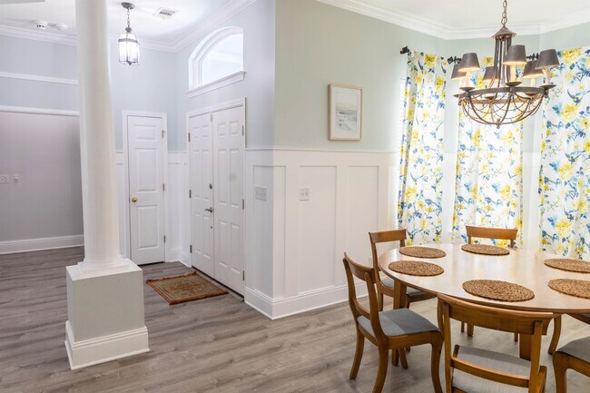 Photo - 9301 Verdin Ct