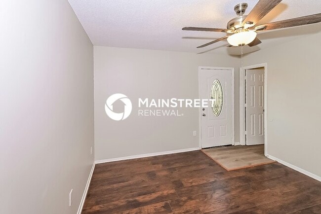 3 Bedroom Pet-Friendly Home in Olive Branch, MS with Main Street Renewal