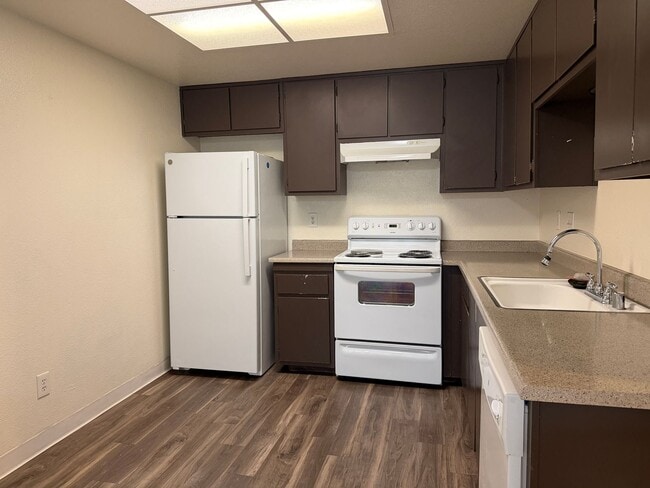 Photo - 77-79 West Clover St Unit 79 W Clover St