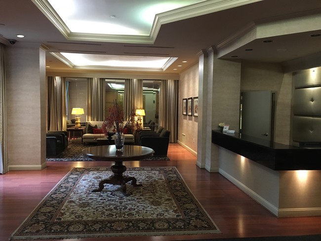 Building Photo - 4808 Moorland Ln Unit 902