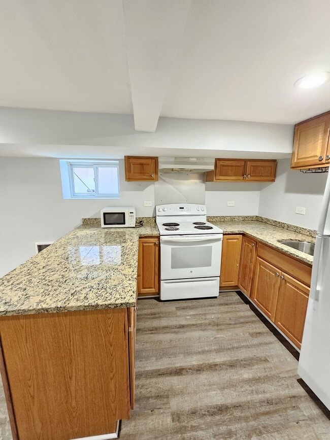 Photo - 2850 N Nordica Ave Unit B