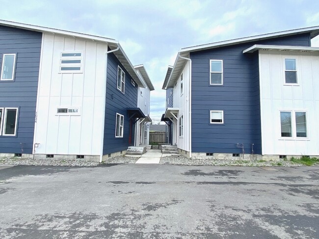 Photo - 1022 Villa Way