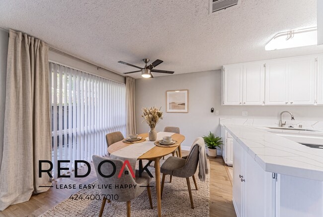 Photo - 15101 Magnolia Blvd Unit F7