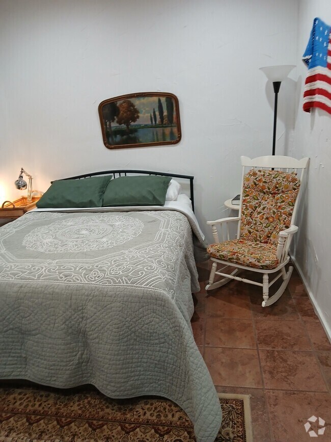 Building Photo - 411 Starkey Rd Rental