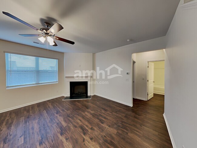 Photo - 76 Springer Pkwy