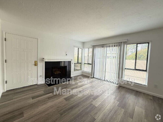 Building Photo - 5715 Baltimore Dr Rental