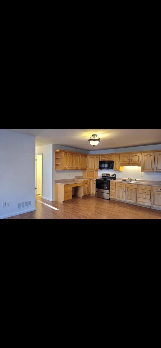Photo - 702 Clearview Dr Unit #5 2 Bedrooms 1 Bath