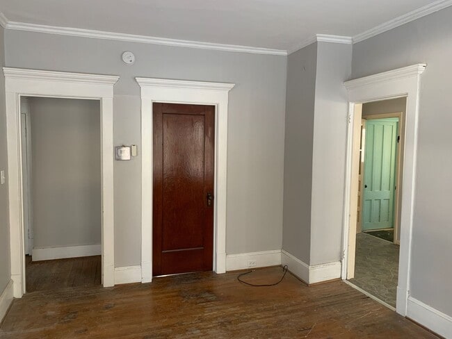 400 N Main St Unit 400 NORTH MAIN ST. (GLOVERSVILLE) 1ST FLR.