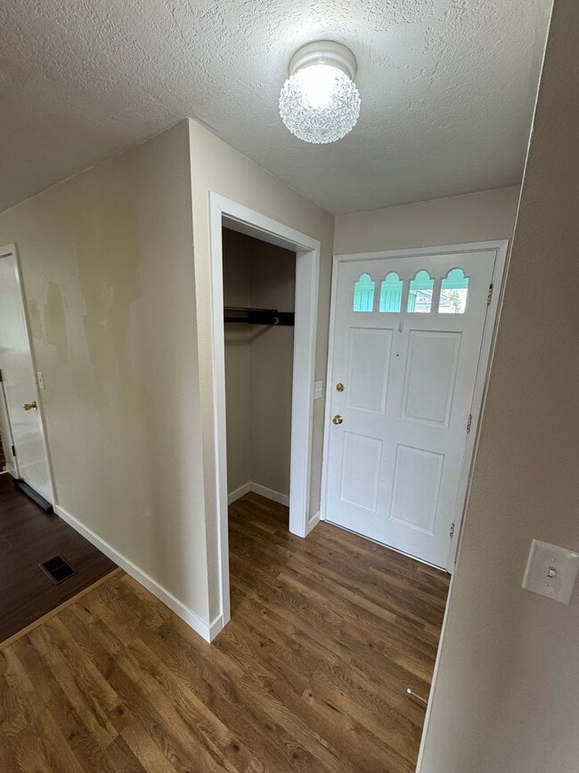 Photo - Charming 3 Bed / 2 Bath Ranch on Large Lot – Cul-de-Sac Location – $2,495/mo