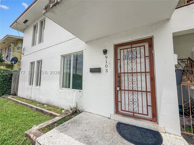 Photo - 9103 SW 38th St Unit A