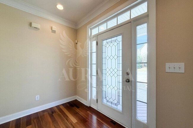 Photo - 101 Scotlow Way