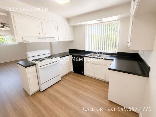 1537 Shadow Ln