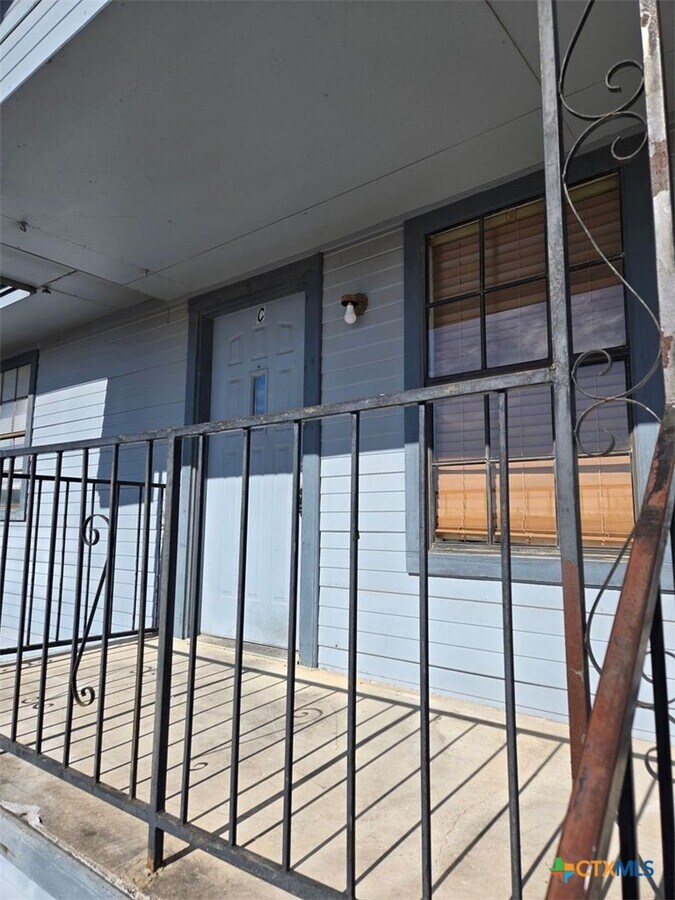 Photo - 4805 Cedarhill Cir Unit C