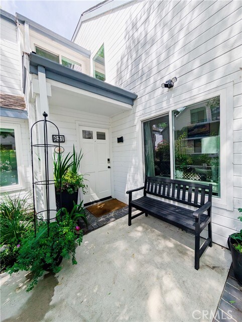 Photo - 631 Springbrook N