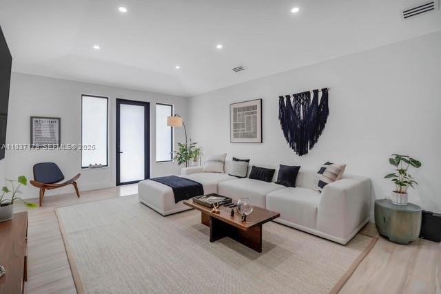 Photo - 1543 Bird Rd