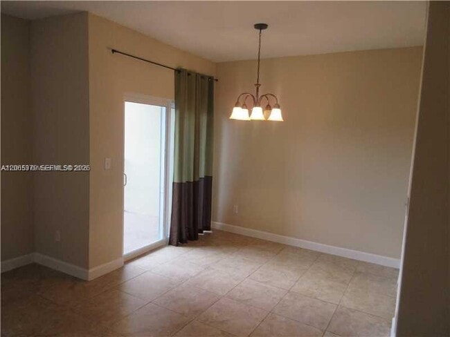 Photo - 11 Antilla Ave Unit B