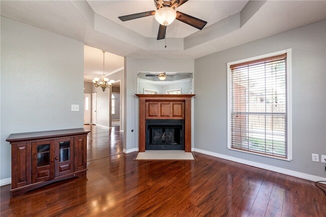 Photo - 2705 SE 6th St