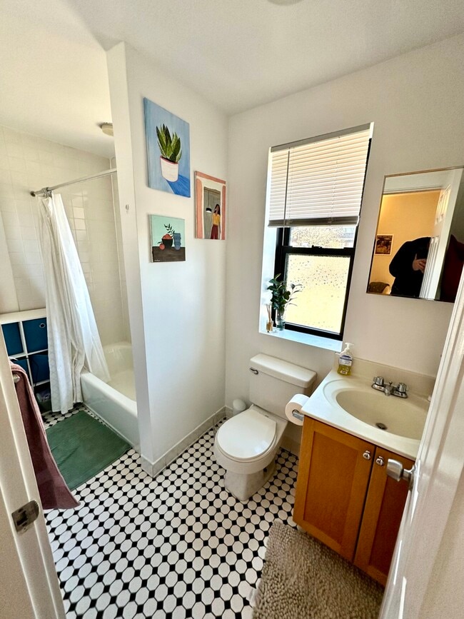 Photo - 833-835 Beacon St. Unit 2D Unit 2D