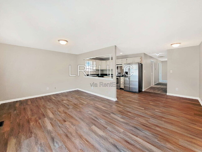 Photo - 1504 Haskin Ave