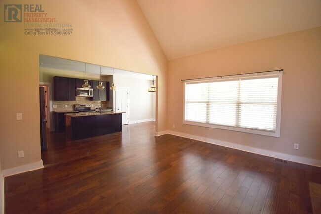 Photo - 4 BR PLUS bonus for lease in M'boro on 3 A...