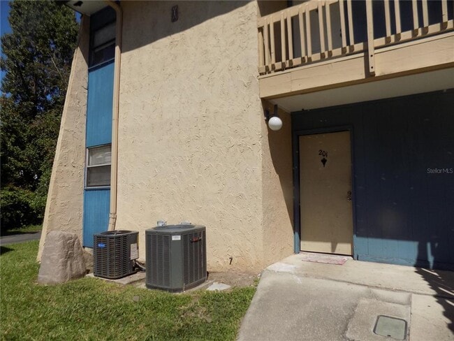 Photo - 2811 SW Archer Rd Unit x 201