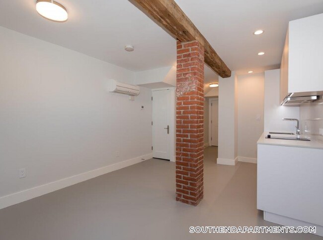 Photo - 461 Massachusetts Ave Unit B