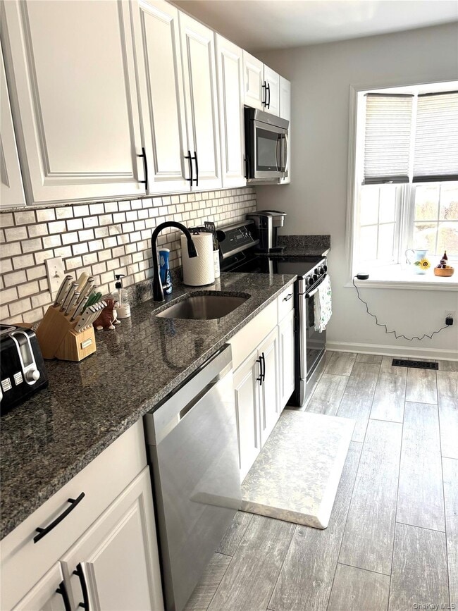 Photo - 119 Willow Ct