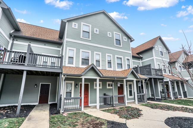 Photo - 2241 N Scioto St Unit 2