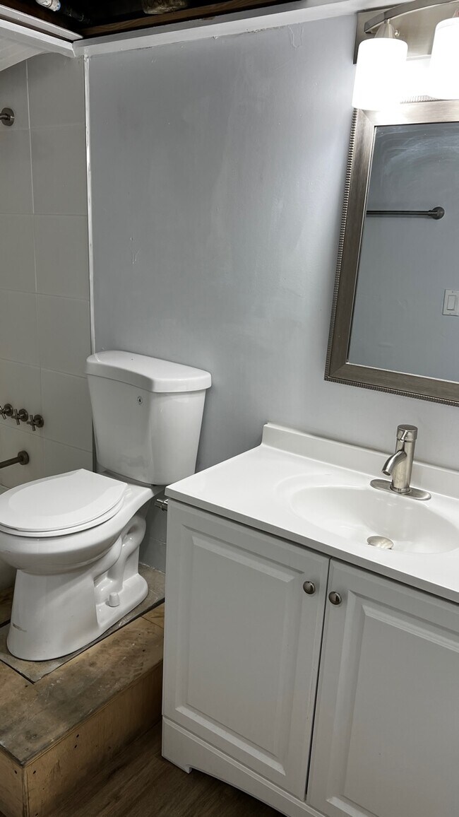 Photo - 712 N Jefferson St Unidad 122