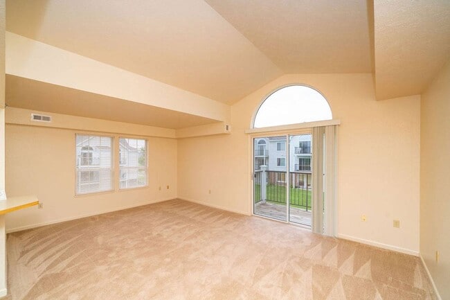Pine Knoll Apartments
